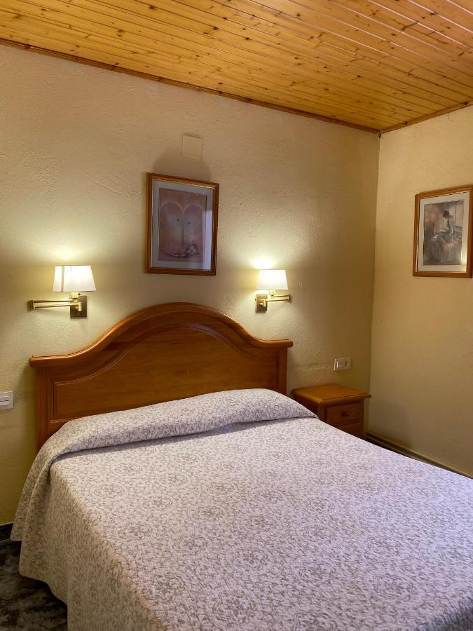 Hotel Rural Cal Amadeu Vilanova de Escornalbou Zewnętrze zdjęcie